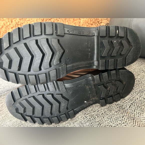 BURBERRY NOVA CHECK RUBBER RAIN BOOTS WOMEN SIZE 8.5/ 39 - Picture 2 of 8